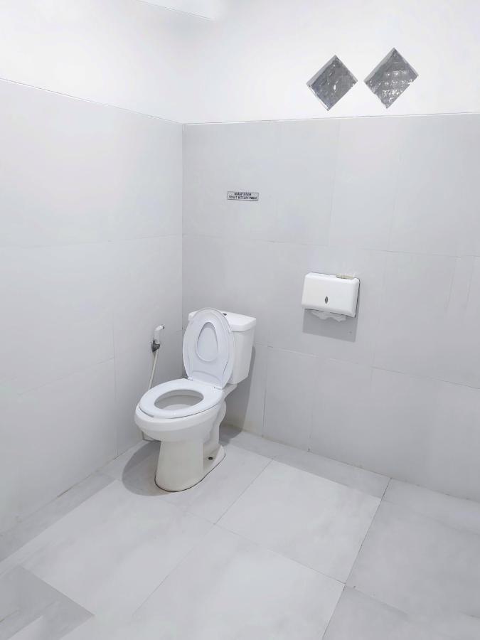 Homestay Omah Putih 班图尔 外观 照片
